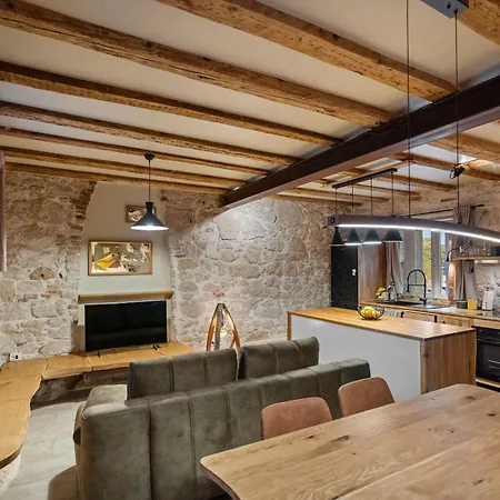 Heritage Stonehouse